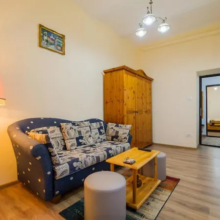 Apartment Carol Private Yard With Barbeque And Parking Sinaia Exterior photo
